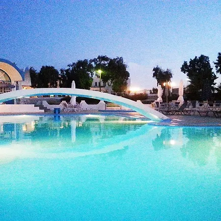 Agas Pensjonat Karterados (Santorini)